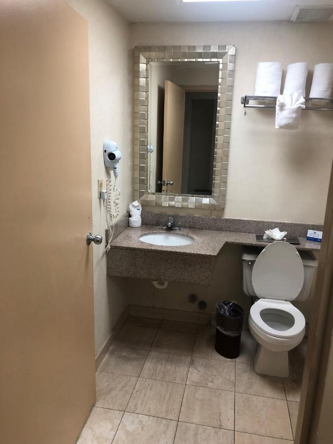 Rodeway Inn South Miami - Coral Gables מראה חיצוני תמונה