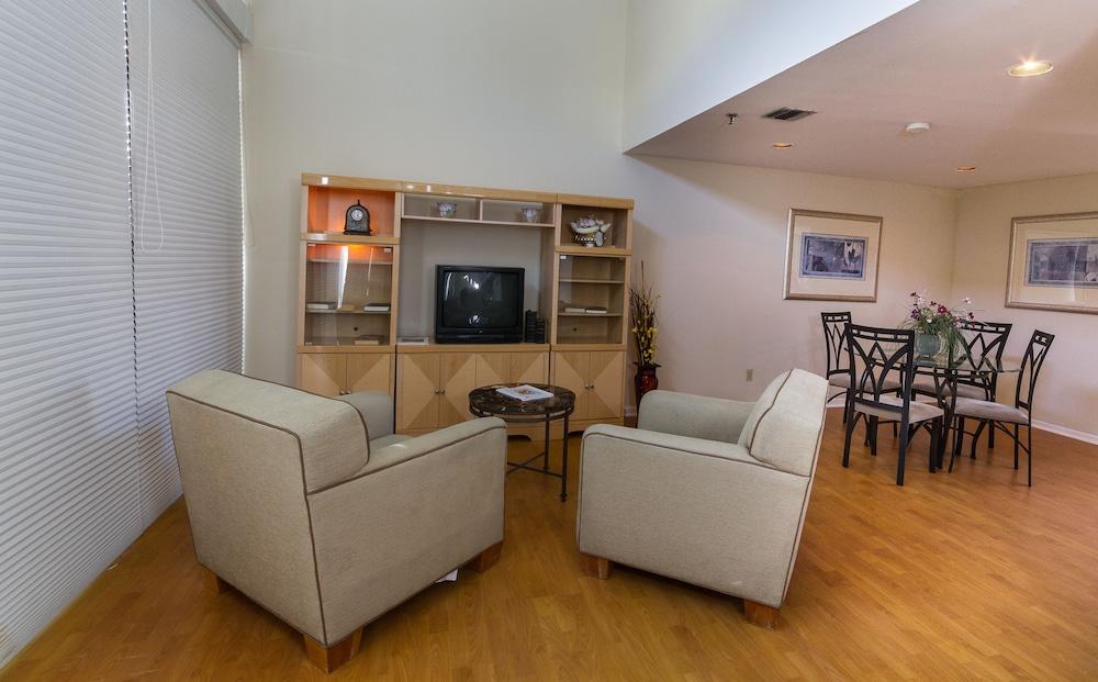 Rodeway Inn South Miami - Coral Gables מראה חיצוני תמונה