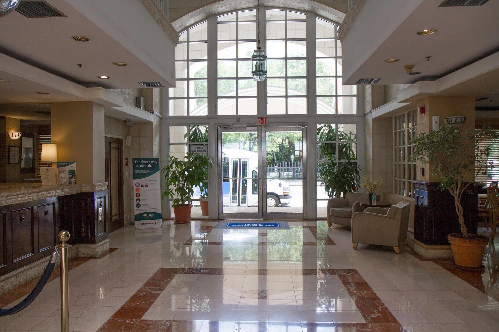 Rodeway Inn South Miami - Coral Gables מראה חיצוני תמונה